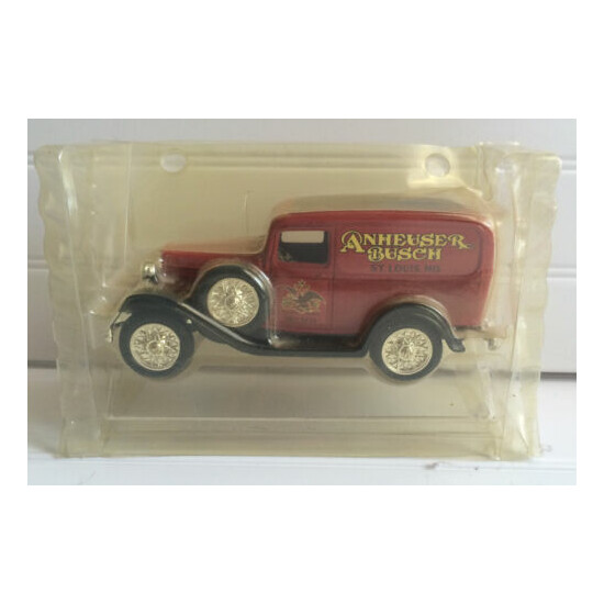 Ertl '32 Ford Panel "Anheuser Busch" Delivery Bank Die-Cast Metal Collectible {3}