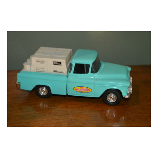 ERTL USA 1963 GM 1955 CAMEO TRUE VALUE HARDWARE STORES PICK-UP TRUCK BANK {3}