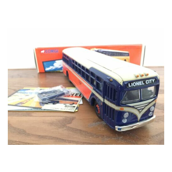 Corgi 54007 GM 4502 Lionel City Bus Lines Ltd. Ed. 1:50 NIB!! (STILL WRAPPED!!) {1}