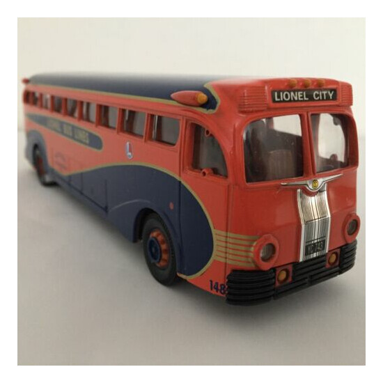 Corgi 53902 Yellow Coach 743 Bus - Lionel Bus Line, LIMITED EDITION 1:50 NIB!! {1}