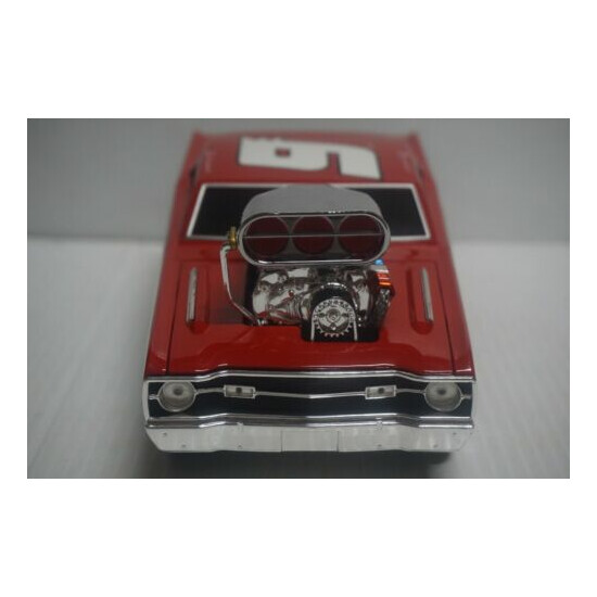 1/18 Kasey Kahne #9 Dodge Dealers / UAW 1968 Dodge Dart Muscle Machines Car {3}