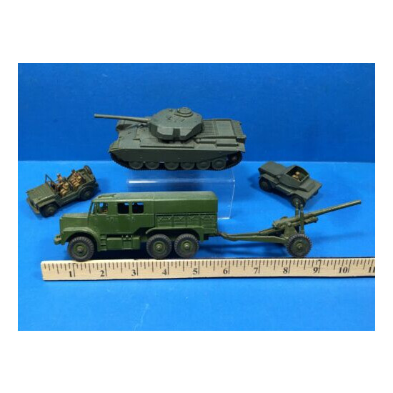 5 Dinky Military Vehicles Scout Car Champ Artillery Truck Centurion Tank ++ L3 {1}